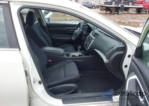 2017 Nissan Altima 2.5 S z USA, uszkodzony, nr VIN 1N4AL3APXHN326613